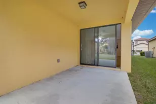 2943 Casabella Dr, Kissimmee, FL 34744 - Photo 18