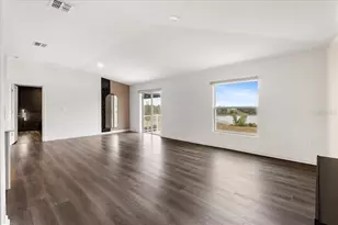 946 Laurel Vw Wy, Groveland, FL 34736 - Photo 8