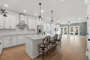 2808 Gipper Cir, Sanford, FL 32773 - Photo 2