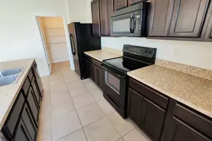 406 Nova Dr, Davenport, FL 33837 - Photo 10
