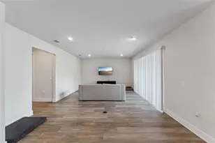 4008 Meandering Bay Dr, Apopka, FL 32712 - Photo 4