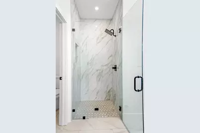 3510 S 75th Street, Tampa, FL 33619 - Photo 14