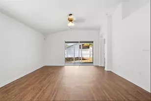 1012 Cristelle Jean Dr, Ruskin, FL 33570 - Photo 12