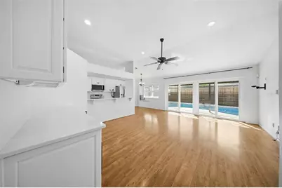 563 W Springtree Way, Lake Mary, FL 32746 - Photo 10