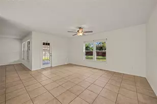 1054 Royal Oaks Dr, Apopka, FL 32703 - Photo 4