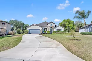 32049 Stone Meadow Ct, Sorrento, FL 32776 - Photo 2