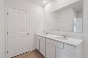 1052 Morfontaine St, Daytona Beach, FL 32124 - Photo 8