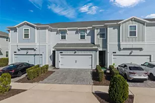 2925 Satire St, Kissimmee, FL 34746 - Photo 2