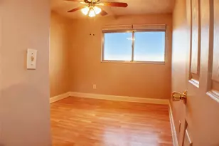 118 Dahlia Village Cir, Orlando, FL 32807 - Photo 10