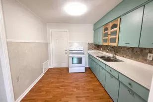 4607 E Yukon St, Tampa, FL 33617 - Photo 4