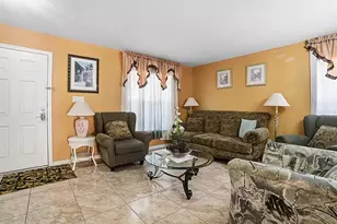4547 Ashtubula Ct, Orlando, FL 32818 - Photo 4