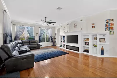 15020 Eaglerise Drive, Lithia, FL 33547 - Photo 4