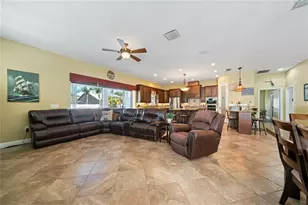 204 Bengal Cir, Oldsmar, FL 34677 - Photo 6