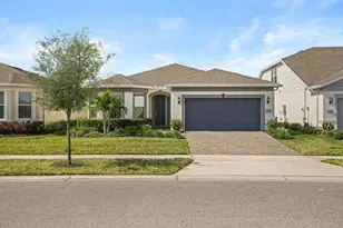 2732 Ruby Rose Ln, Saint Cloud, FL 34771 - Photo 2