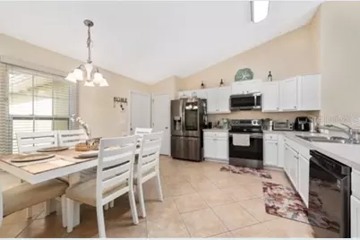 538 Lakeview Court, Kissimmee, FL 34759 - Photo 4