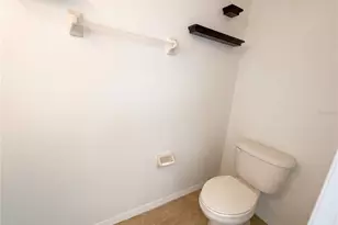 8545 Trail Wind Dr, Tampa, FL 33647 - Photo 16