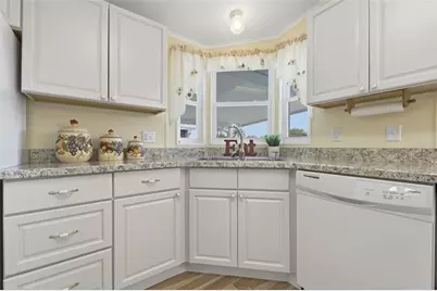 266 Douglas Park Avenue, Davenport, FL 33897 - Photo 8