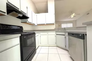 3221 Lackland Dr, Deltona, FL 32738 - Photo 8