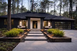 1323 E Derby Dr, Dunnellon, FL 34434 - Photo 1