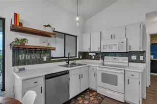 1028 Karen Ridge Ct, Kissimmee, FL 34747 - Photo 4