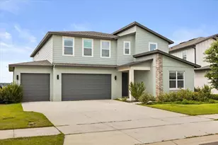 2302 Gold Dust Dr, Clermont, FL 34715 - Photo 2