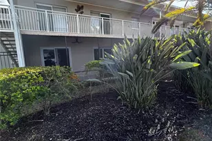 8802 Bay Pointe Dr, Tampa, FL 33615 - Photo 2