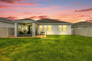 33655 Sky Blossom Cir, Leesburg, FL 34788 - Photo 2