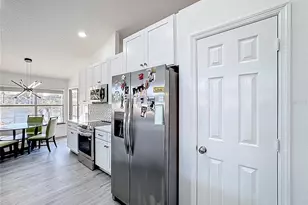 1125 Almond Tree Cir, Orlando, FL 32835 - Photo 20