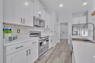 201 Begonia Ln, Poinciana, FL 34759 - Photo 18