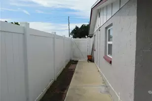 3801 Darlington Rd, Holiday, FL 34691 - Photo 16