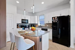 1769 Cayman Cove Cir, Saint Cloud, FL 34772 - Photo 12