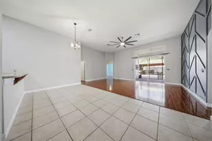 8455 Dover View Ln, Orlando, FL 32829 - Photo 10