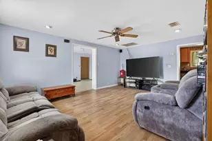 1109 E 8th Ave, Mount Dora, FL 32757 - Photo 8