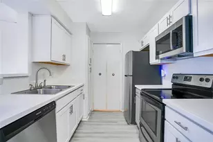 5540 Devonbriar Way, Orlando, FL 32822 - Photo 10