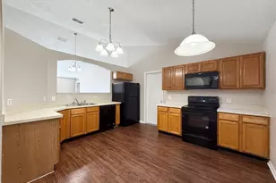 1914 Manatee Ct, Kissimmee, FL 34759 - Photo 8