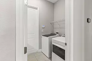 203 Messina Pl, Howey in the Hills, FL 34737 - Photo 32