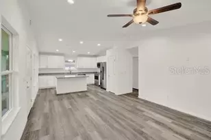 40091 Oakridge Dr, Lady Lake, FL 32159 - Photo 4
