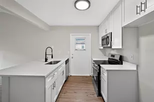 1724 E Mulberry Dr, Tampa, FL 33604 - Photo 8