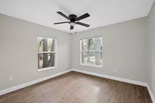 1724 E Mulberry Dr, Tampa, FL 33604 - Photo 14