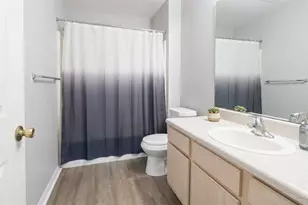 5483 Vineland Rd, Orlando, FL 32811 - Photo 10