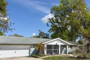 501 Rose Ave, Fruitland Park, FL 34731 - Photo 1