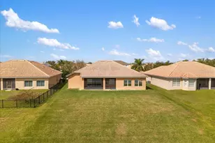 3533 Somerset Cir, Kissimmee, FL 34746 - Photo 38