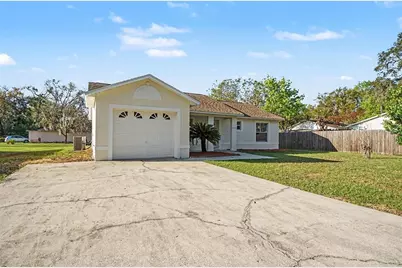 724 N 11th Avenue, Mount Dora, FL 32757 - Photo 2