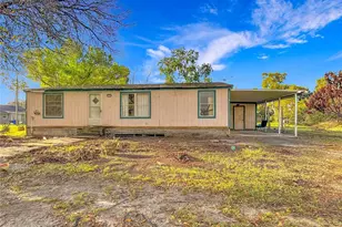 820 Robinson Ave, Saint Cloud, FL 34769 - Photo 1