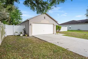 125 Cedar Ridge Ln, Sanford, FL 32771 - Photo 2