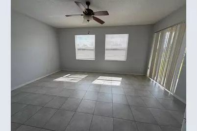 2290 The Oaks Boulevard, Kissimmee, FL 34746 - Photo 2