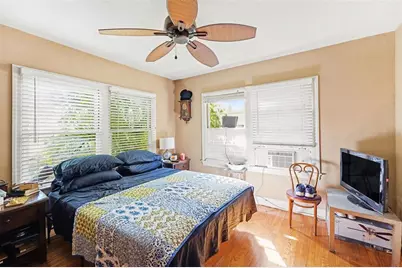 1228 15th Street N, Saint Petersburg, FL 33705 - Photo 6