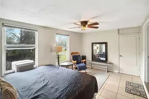 889 W Village Dr, Deltona, FL 32725 - Photo 14