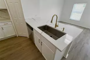 2109 Aitkin Loop, Leesburg, FL 34748 - Photo 4