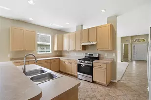 6407 Bridgecrest Dr, Lithia, FL 33547 - Photo 20